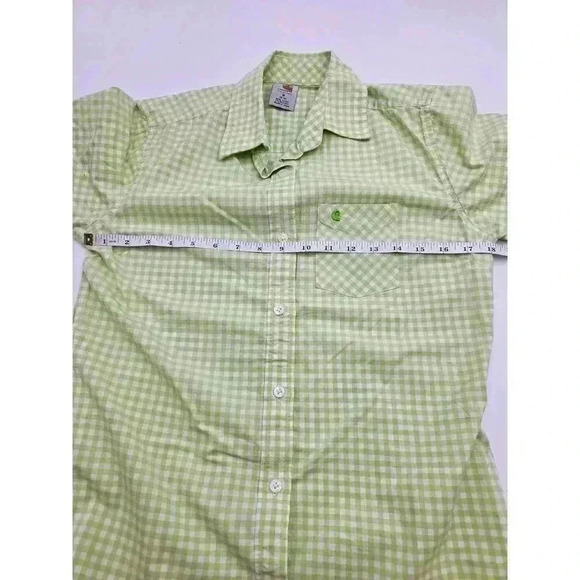 Carhartt Women's Size M Green and White Plaid Button-up Short Sleeve Shirt - Picture 6 of 7